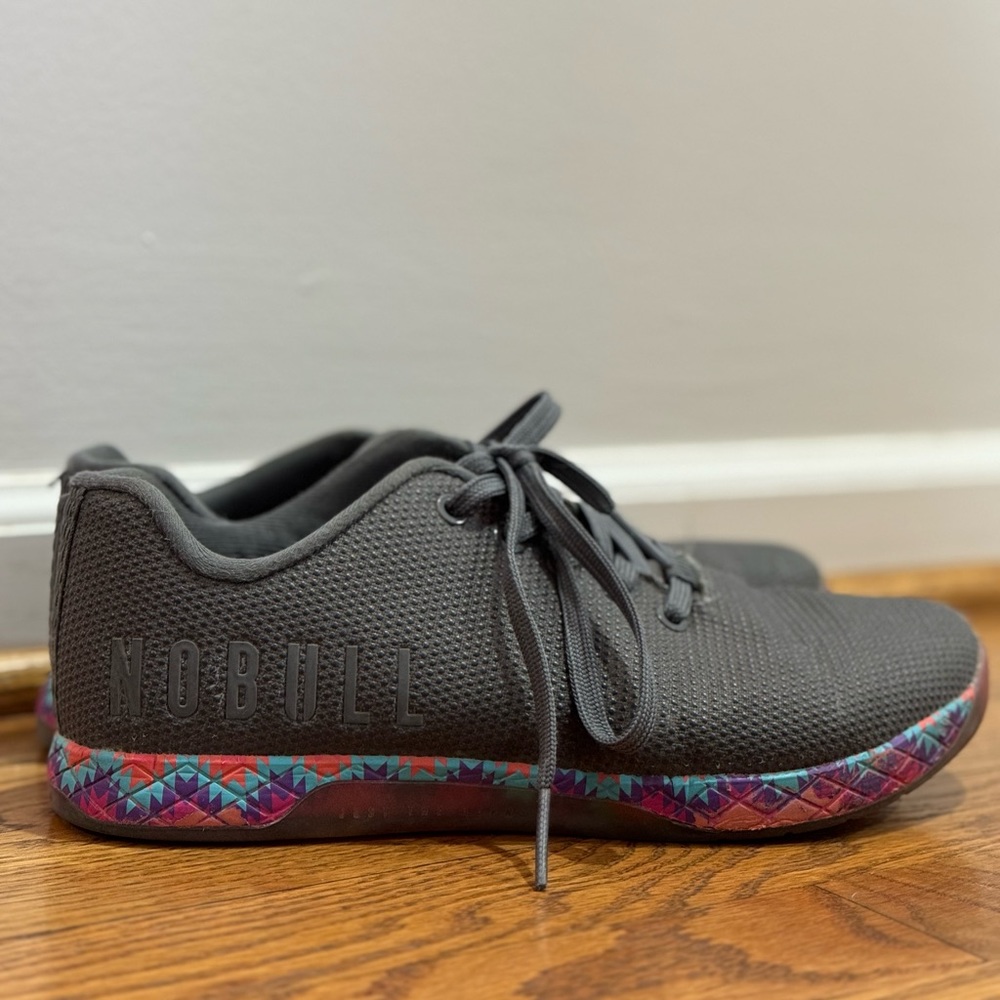 NOBULL trainers, women’s size 9.5, gray, used
